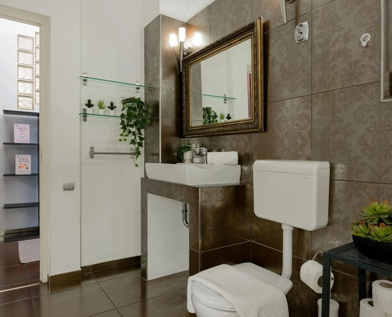 Magnificent Elegance By Erzsebet Krt & New York Cafe Apartment Budapest