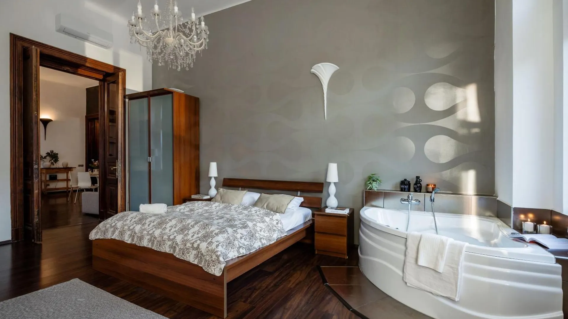 Magnificent Elegance By Erzsebet Krt & New York Cafe Apartment Budapest Hungary
