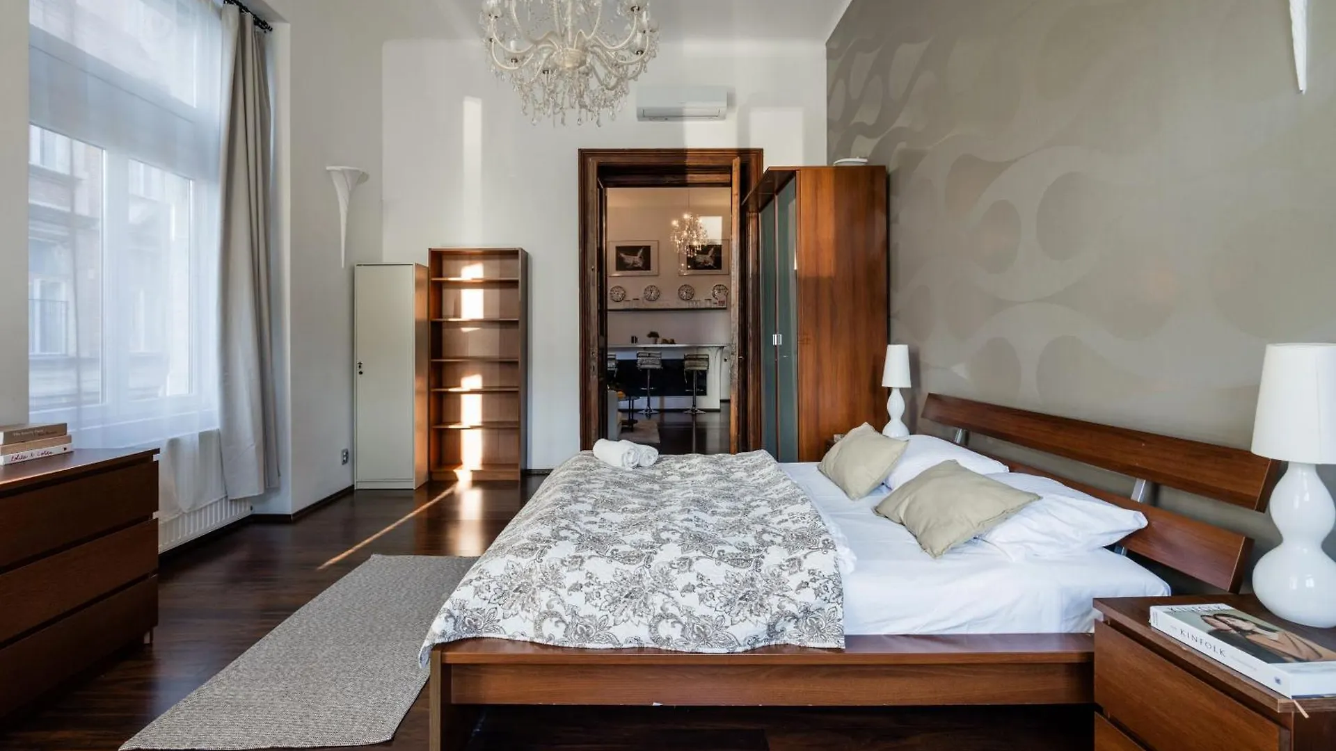 Magnificent Elegance By Erzsebet Krt & New York Cafe Apartment Budapest