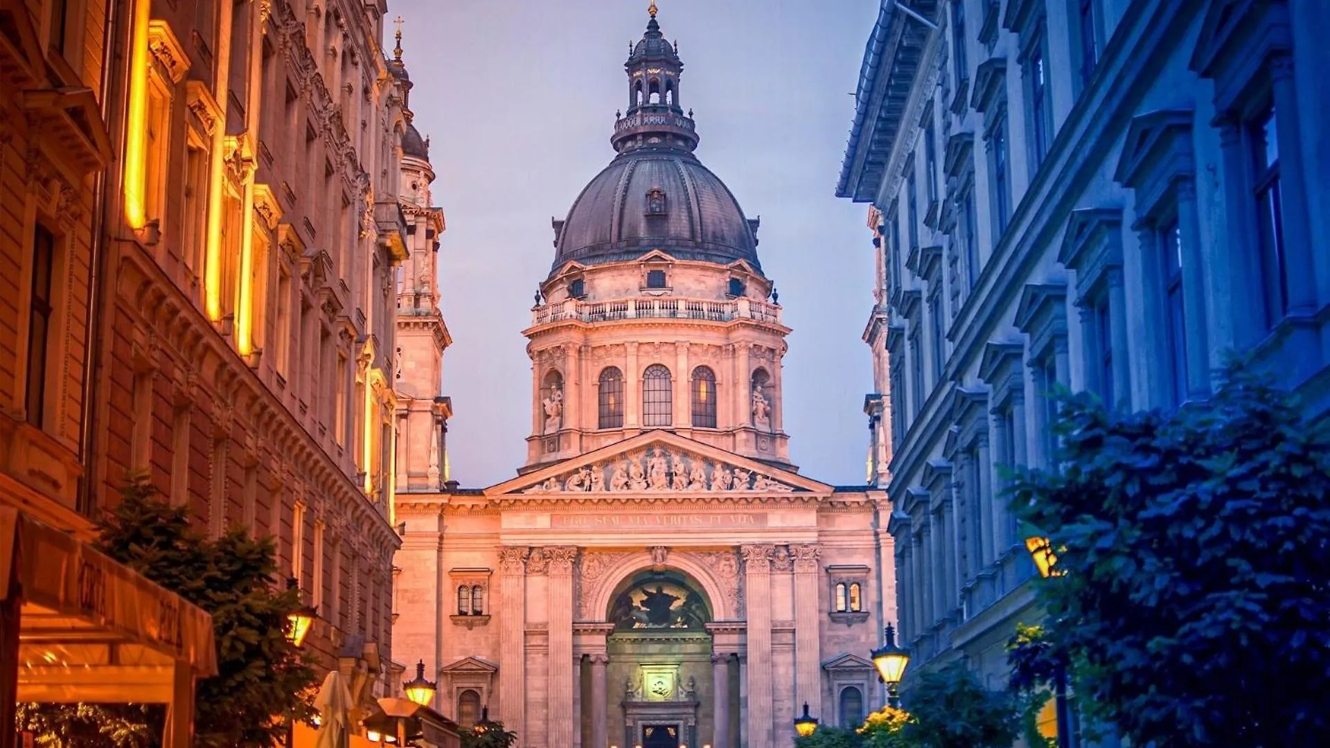 Magnificent Elegance By Erzsebet Krt & New York Cafe Apartment Budapest Hungary