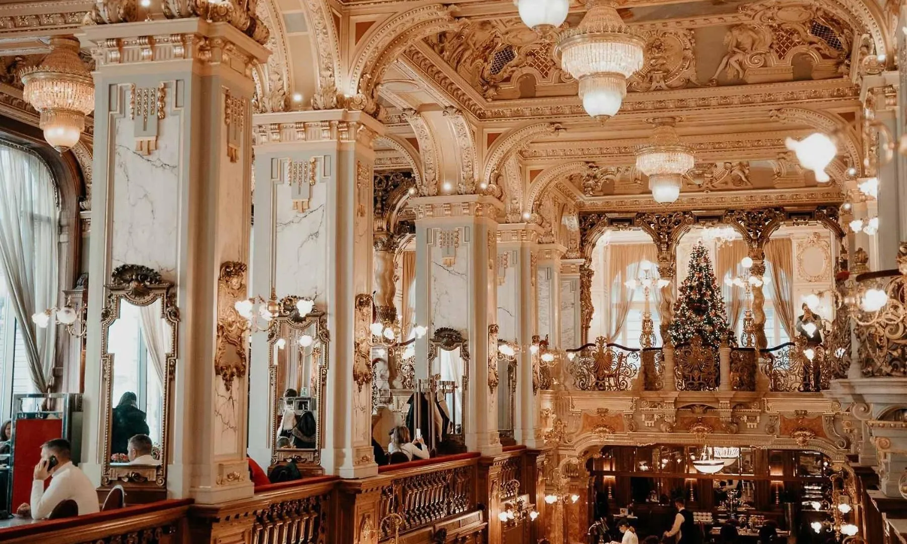 Magnificent Elegance By Erzsebet Krt & New York Cafe Apartment Budapest