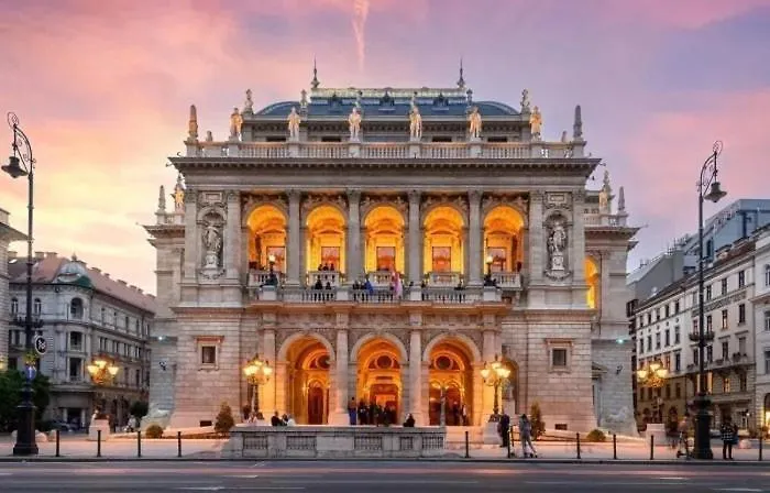 Magnificent Elegance By Erzsebet Krt & New York Cafe Apartment Budapest 0*,  Hungary